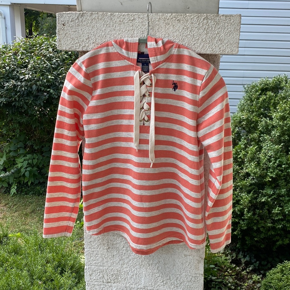 U. S. POLI ASSN. hooded lightweight sweatshirt size S NWOT